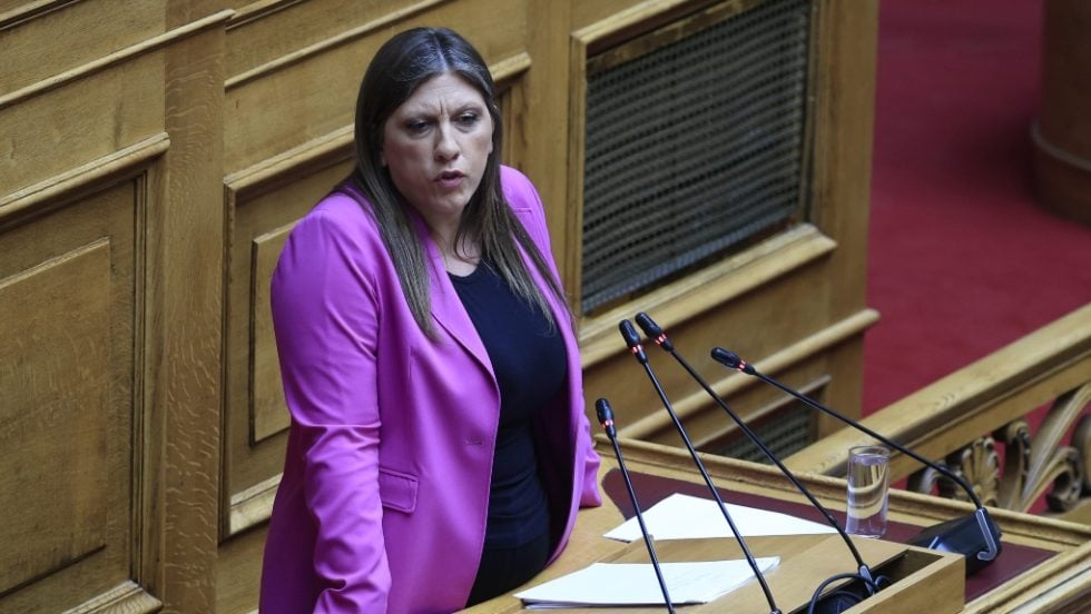 Παρέμβαση με το «καλημέρα» στη Βουλή από την Κωνσταντοπούλου: «Πού είναι οι βουλευτές της Νέας Δημοκρατίας;»